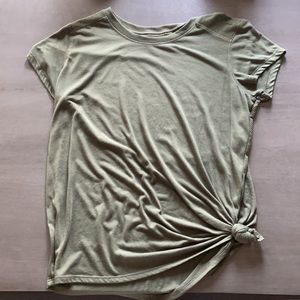 🚨Old Navy Active Tee